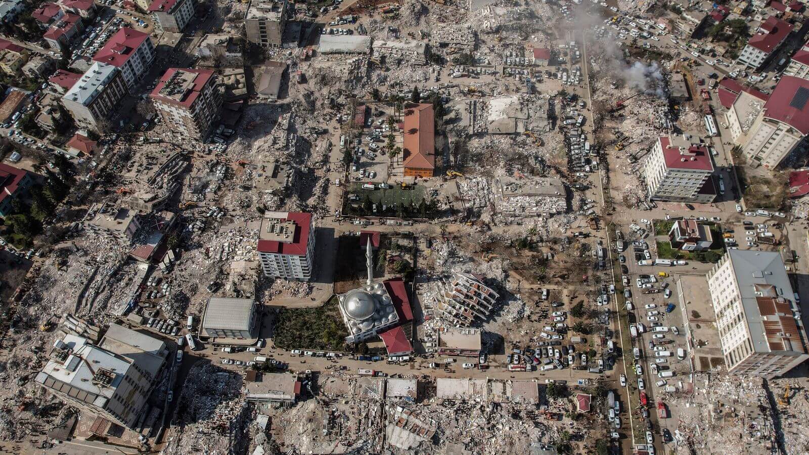 6 Şubat depremlerinde yıkılan binalara ilişkin ilk karar açıklandı